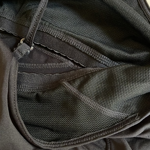 Louis Garneau sleeveless active (cycling) jersey with shelf bra - Picture 10 of 14